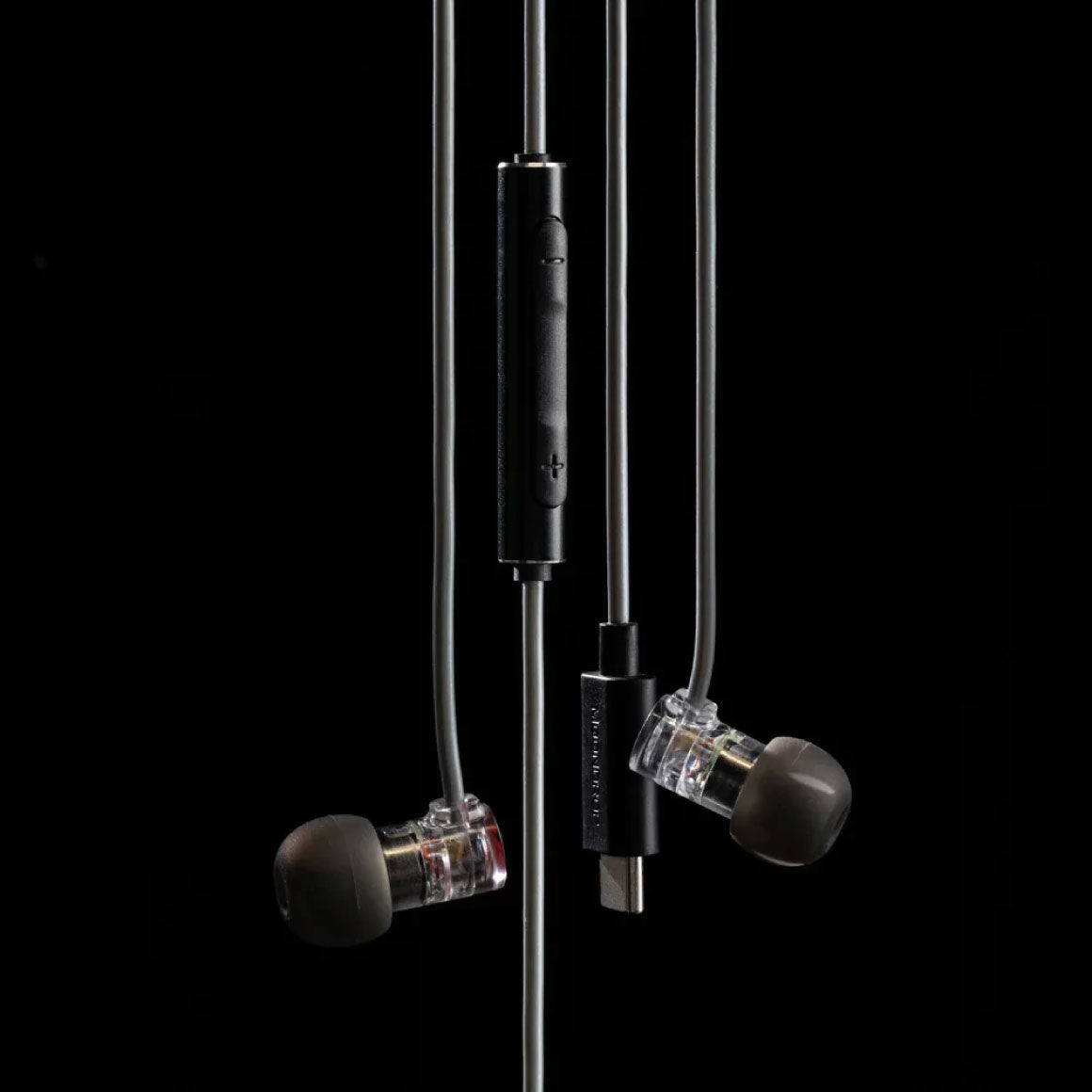 Headphone-Zone-Moondrop-Quarks DSP