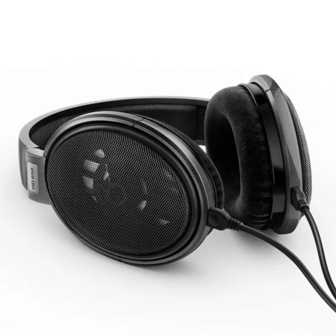 Headphone-Zone-Sennheiser-HD-650