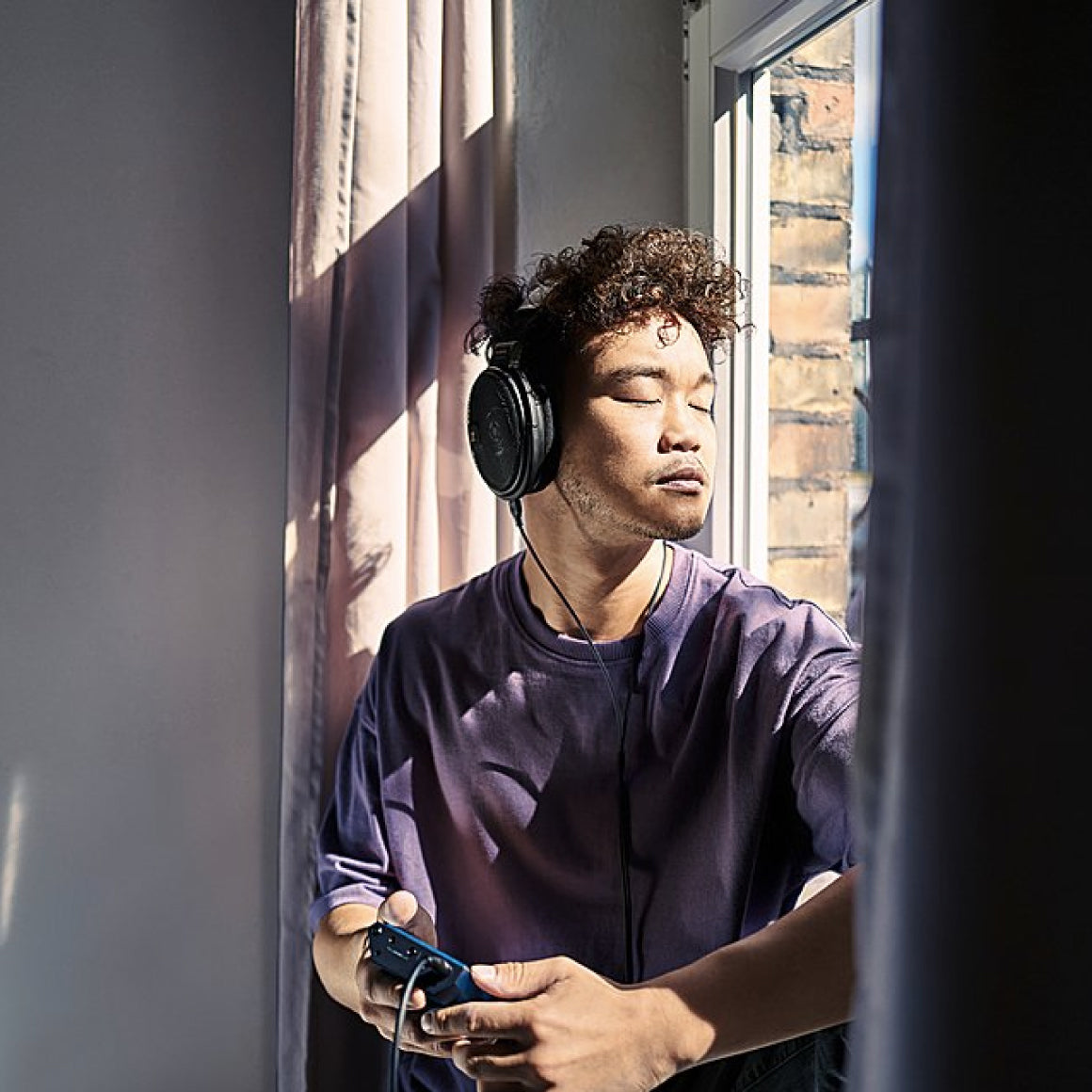 Headphone-Zone-Sennheiser-HD-660S2