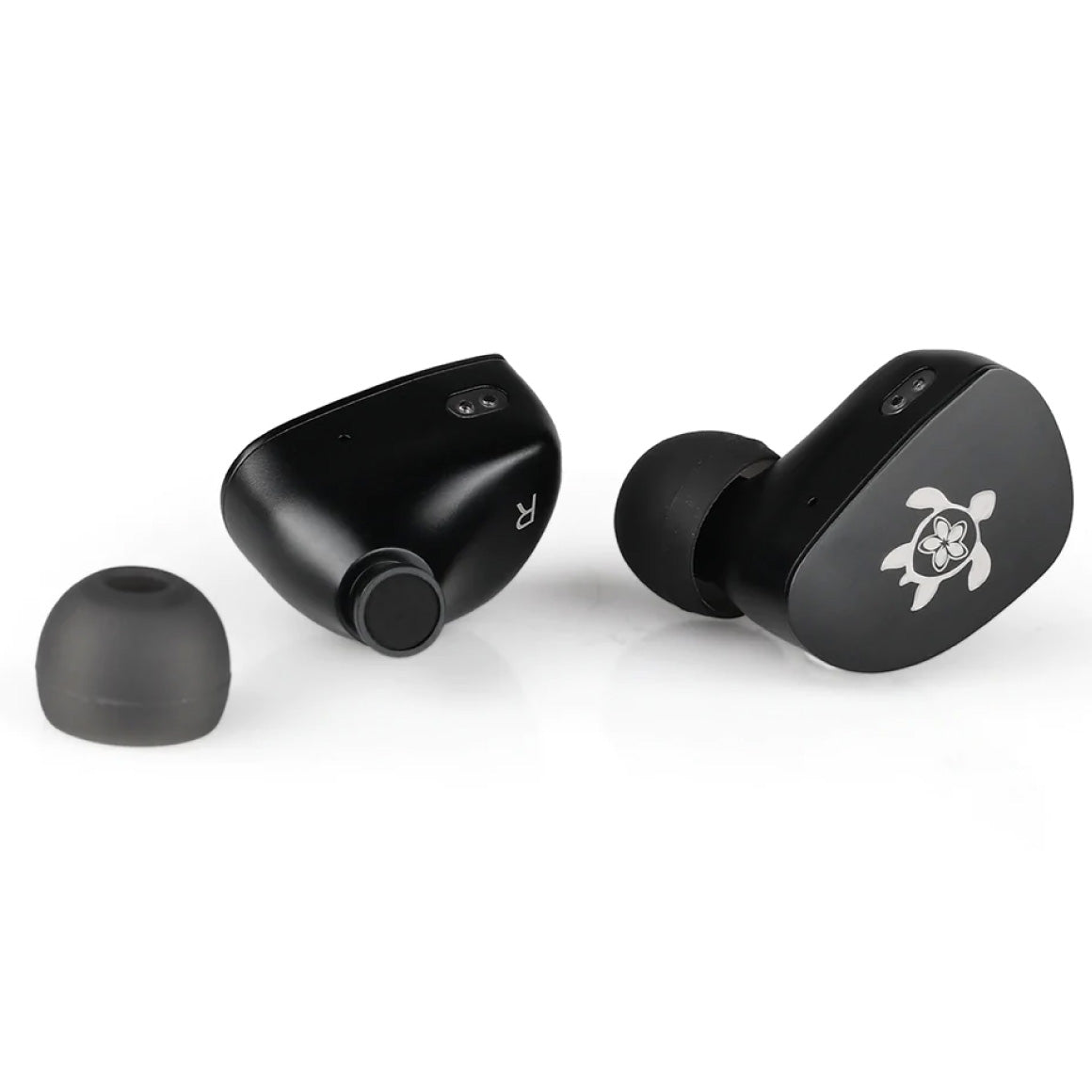 Headphone-Zone-Tripowin-x-HBB-Olina-SE