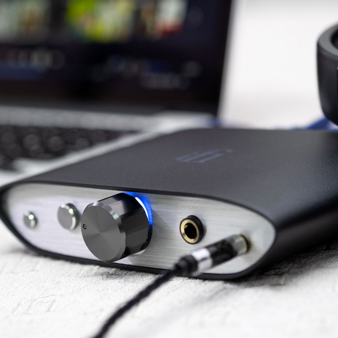 Headphone-Zone-iFi Audio-ZEN DAC V2