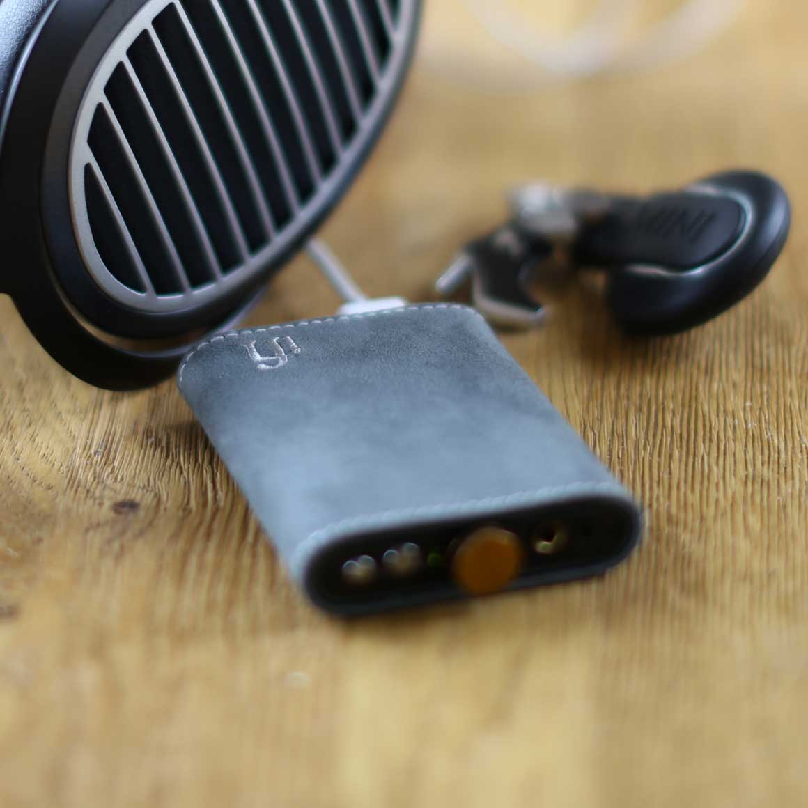 Headphone-Zone-iFi-Audio-hip-case