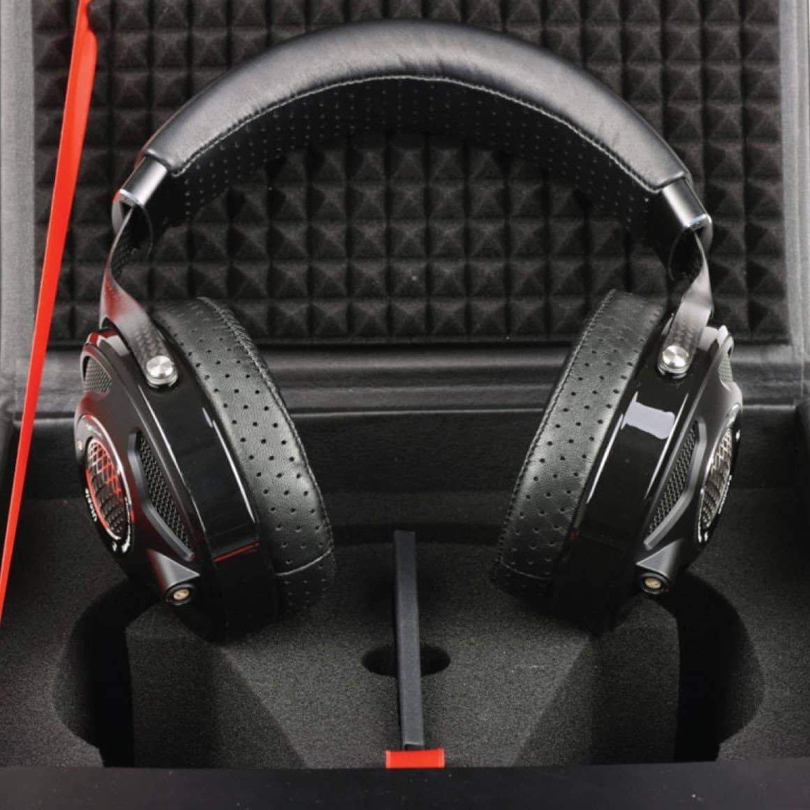 Headphone-Zone-Focal-Utopia