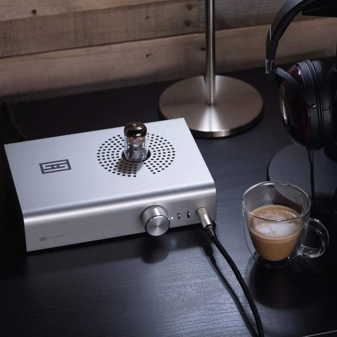 Headphone-Zone-Schiit-Lyr3