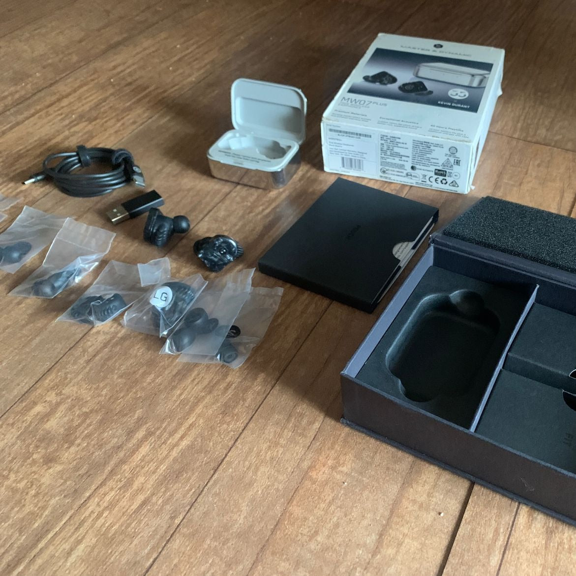 Master & Dynamic - MW07 Plus (Pre-Owned)