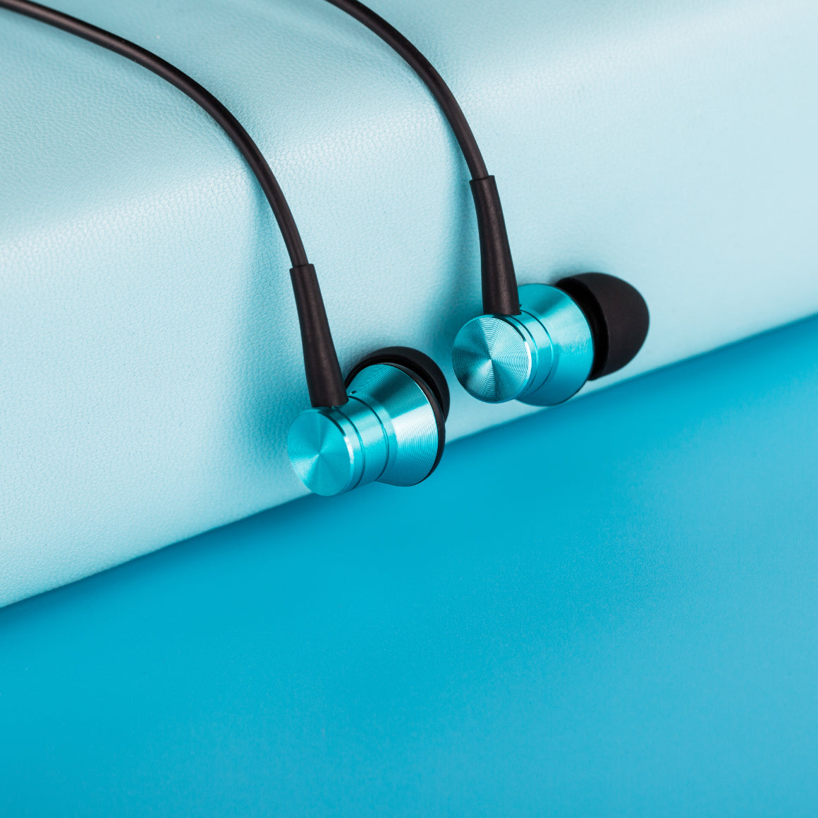 Headphone-Zone-1MORE-Piston-Fit-Blue-Type-C