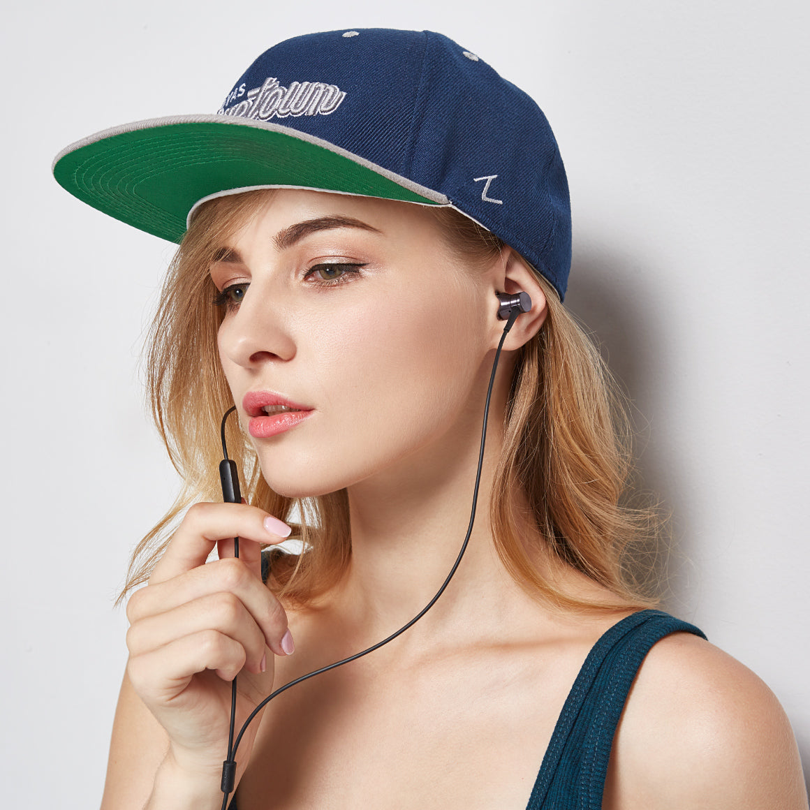 Headphone-Zone-1MORE-Piston-Fit-Grey-Type-C