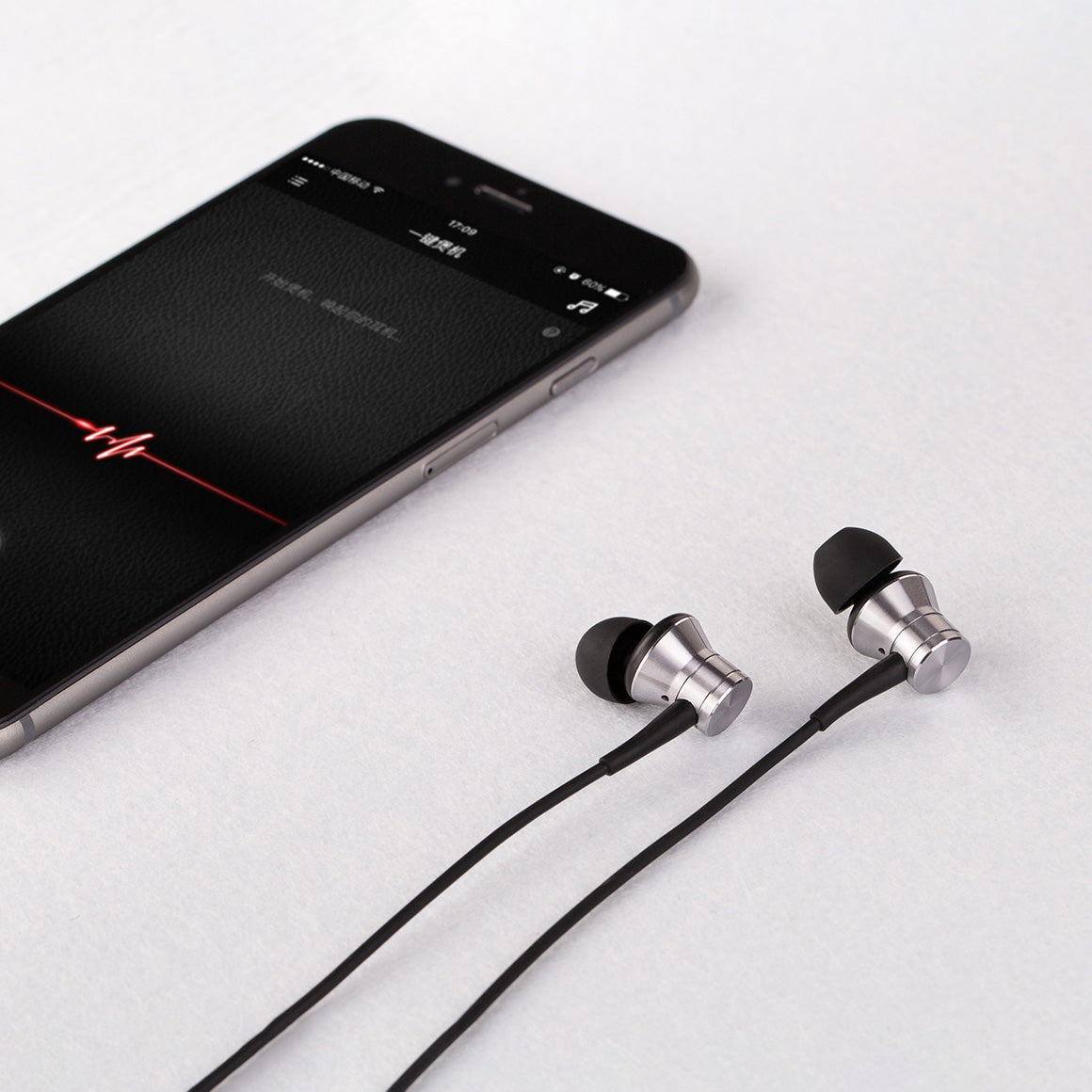 Headphone-Zone-1MORE-Piston-Silver-Type-C