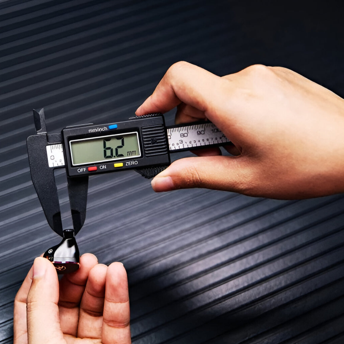 Headphone-Zone-7Hz-x-Crinacle-Diablo