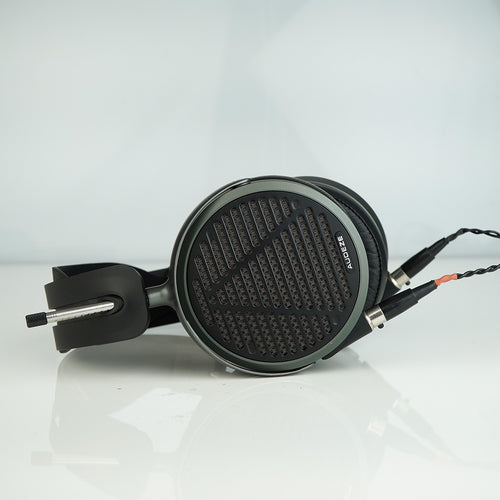 Headphone-Zone-Audeze-MM-500-Demo-Unit