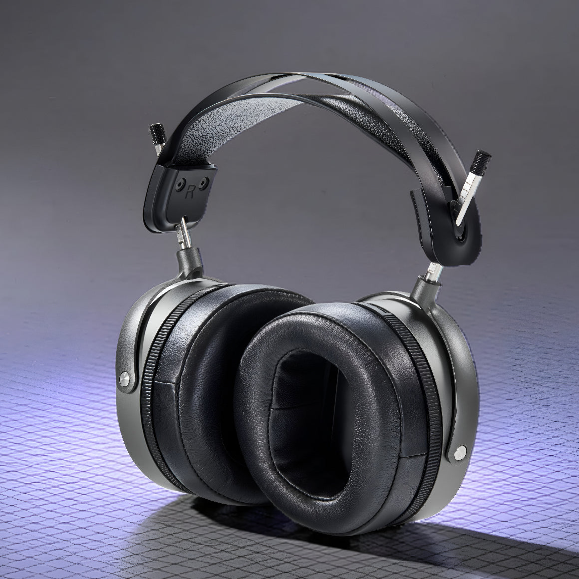 Headphone-Zone-Audeze-MM-520