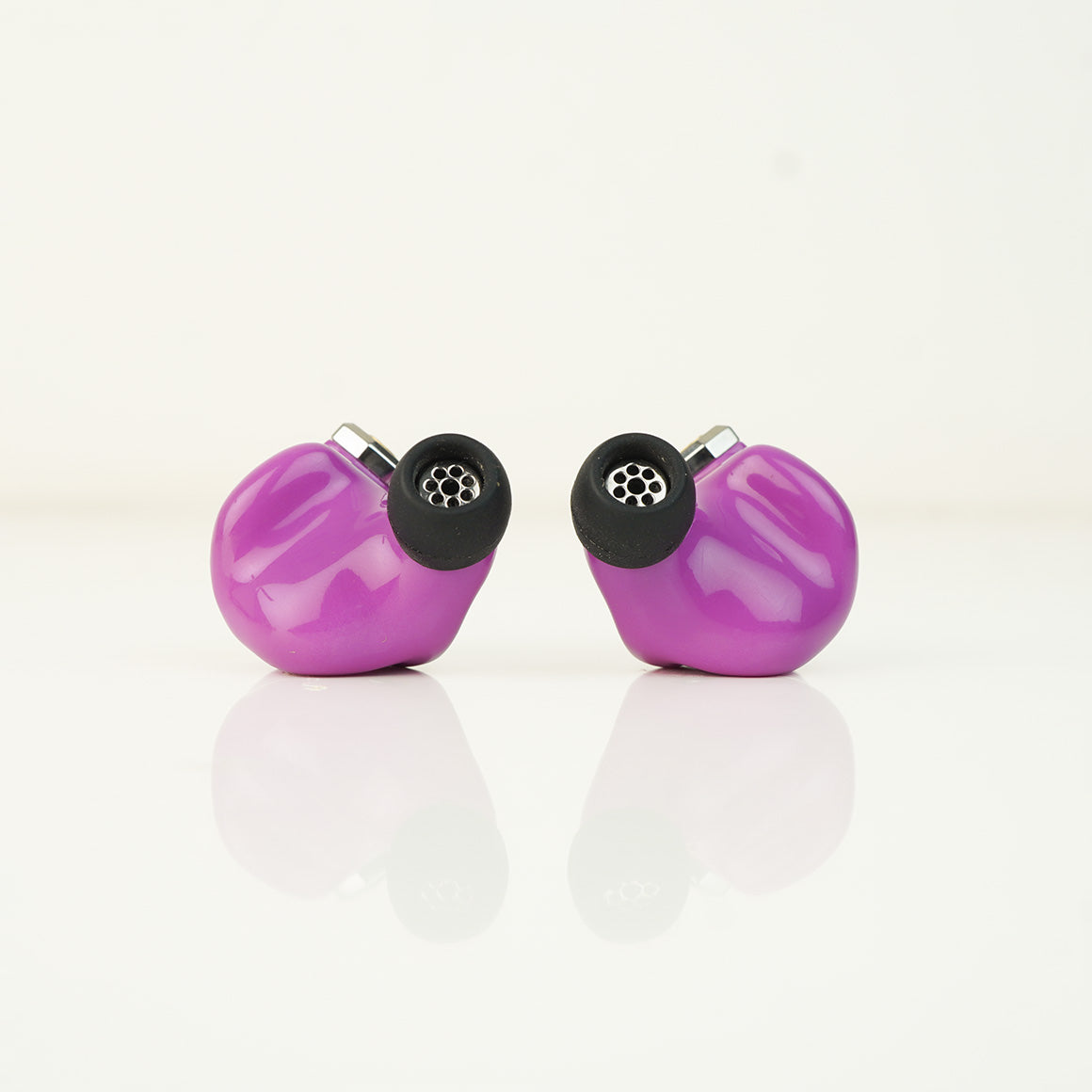 Headphone-Zone-Campfire-Audio-Bonneville-Demo-Unit