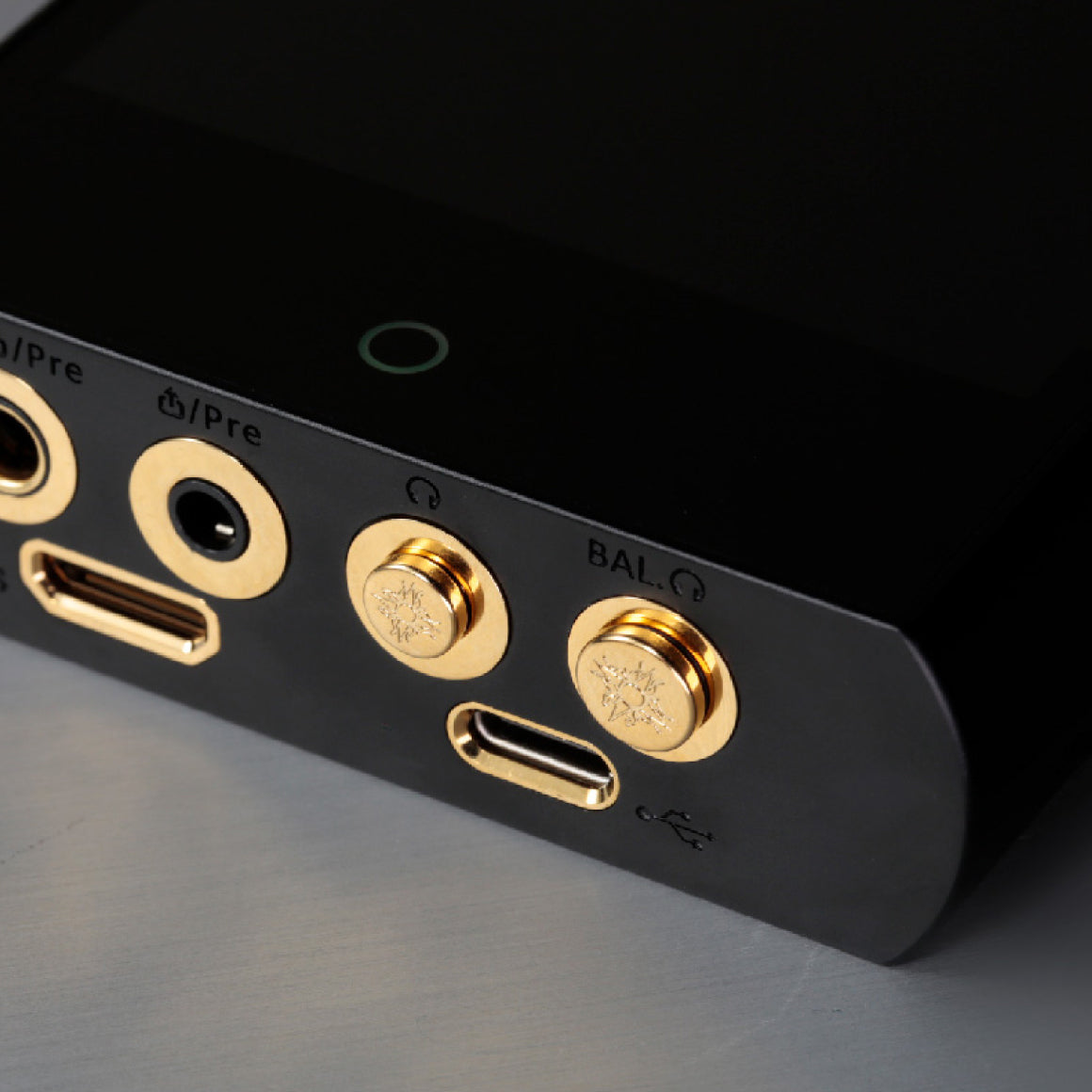 Headphone-Zone-Cayin-P35A_P44A-Dust-Plug