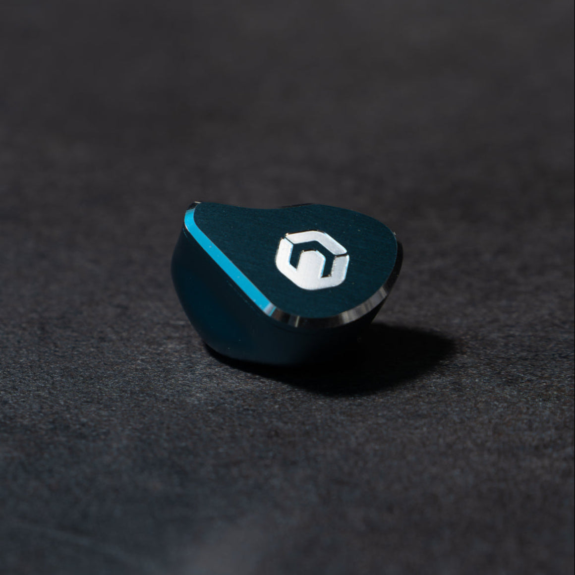 Headphone-Zone-CrinEar-Nightfall