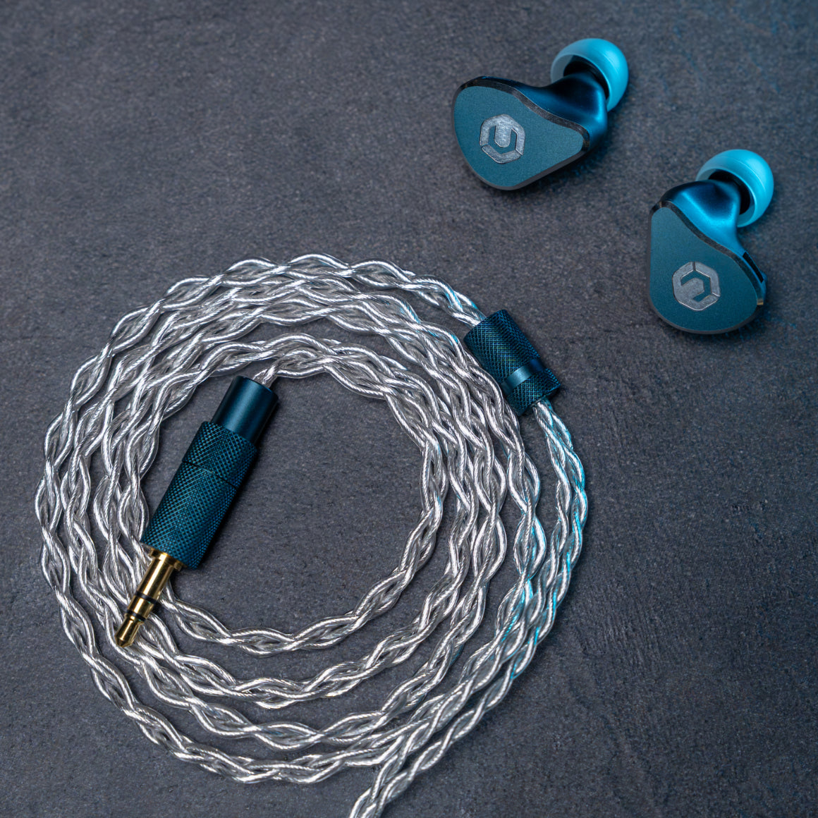 Headphone-Zone-CrinEar-Nightfall