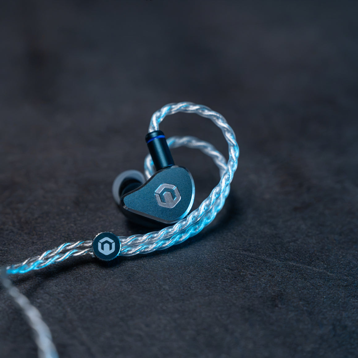 Headphone-Zone-CrinEar-Nightfall