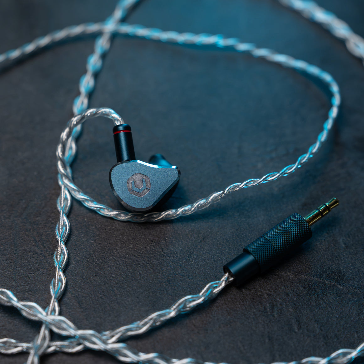 Headphone-Zone-CrinEar-Nightfall