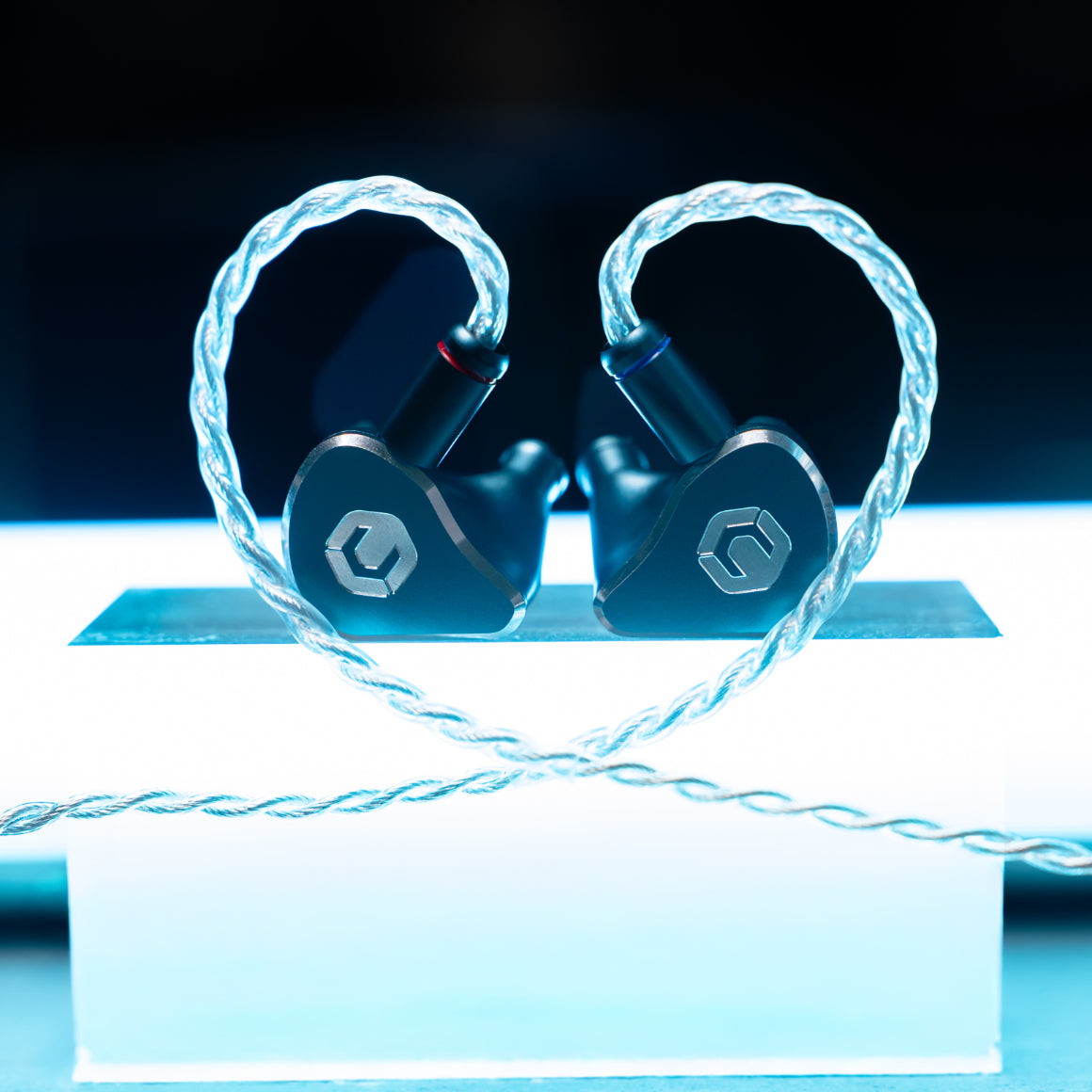 Headphone-Zone-CrinEar-Nightfall