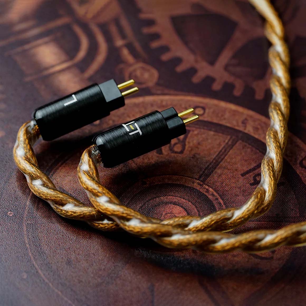 Headphone-Zone-Eletech-The-Fifth-Ode