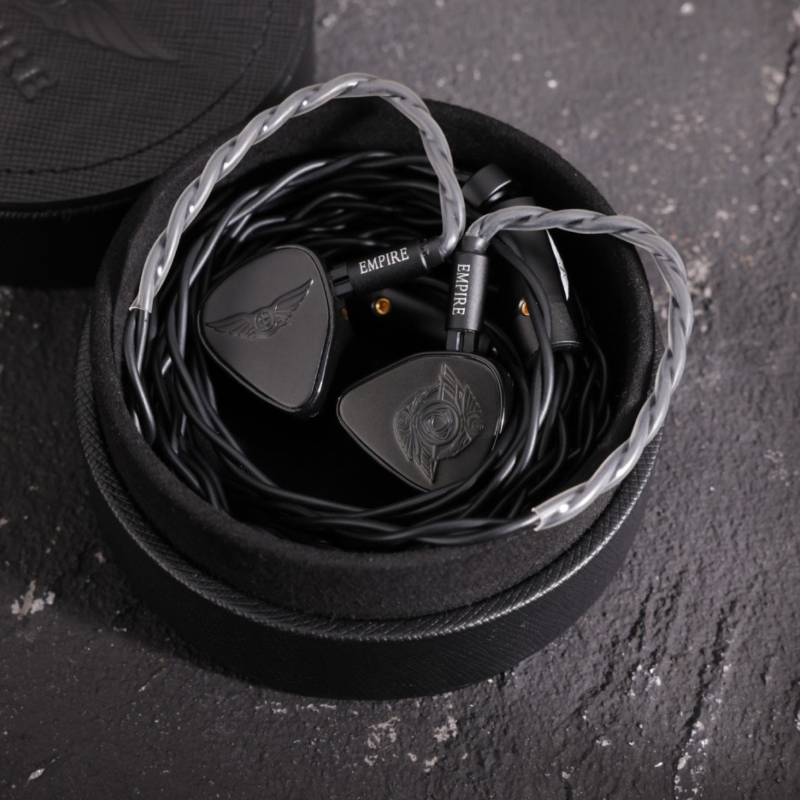 Headphone-Zone-Empire-Ears-Raven-Universal-IEM-black