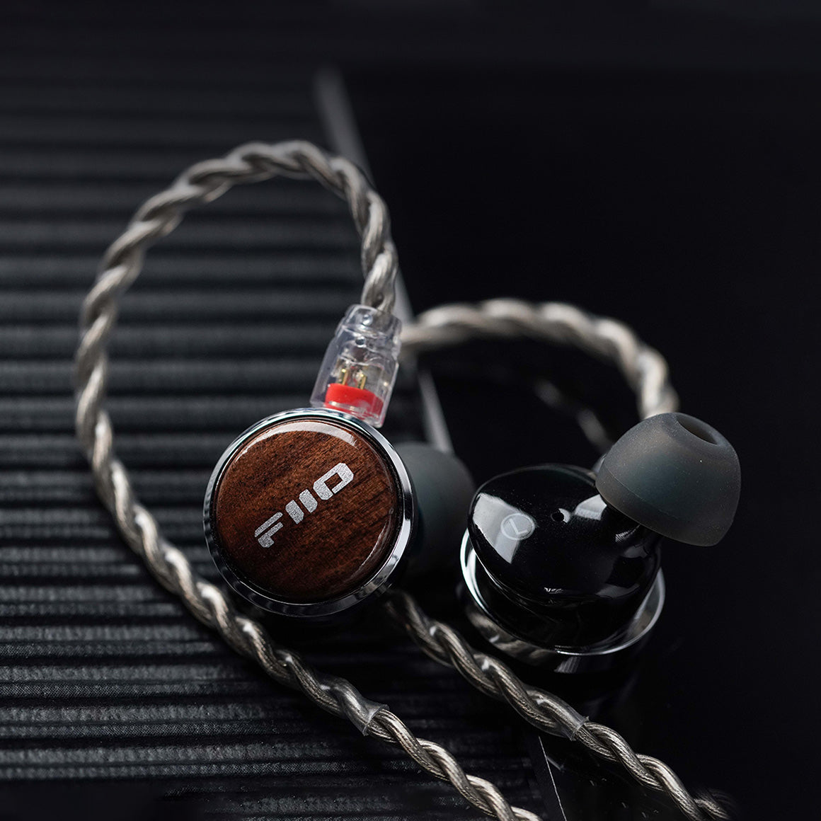 Headphone-Zone-FiiO-FP3-Black-Walnut-3.5mm