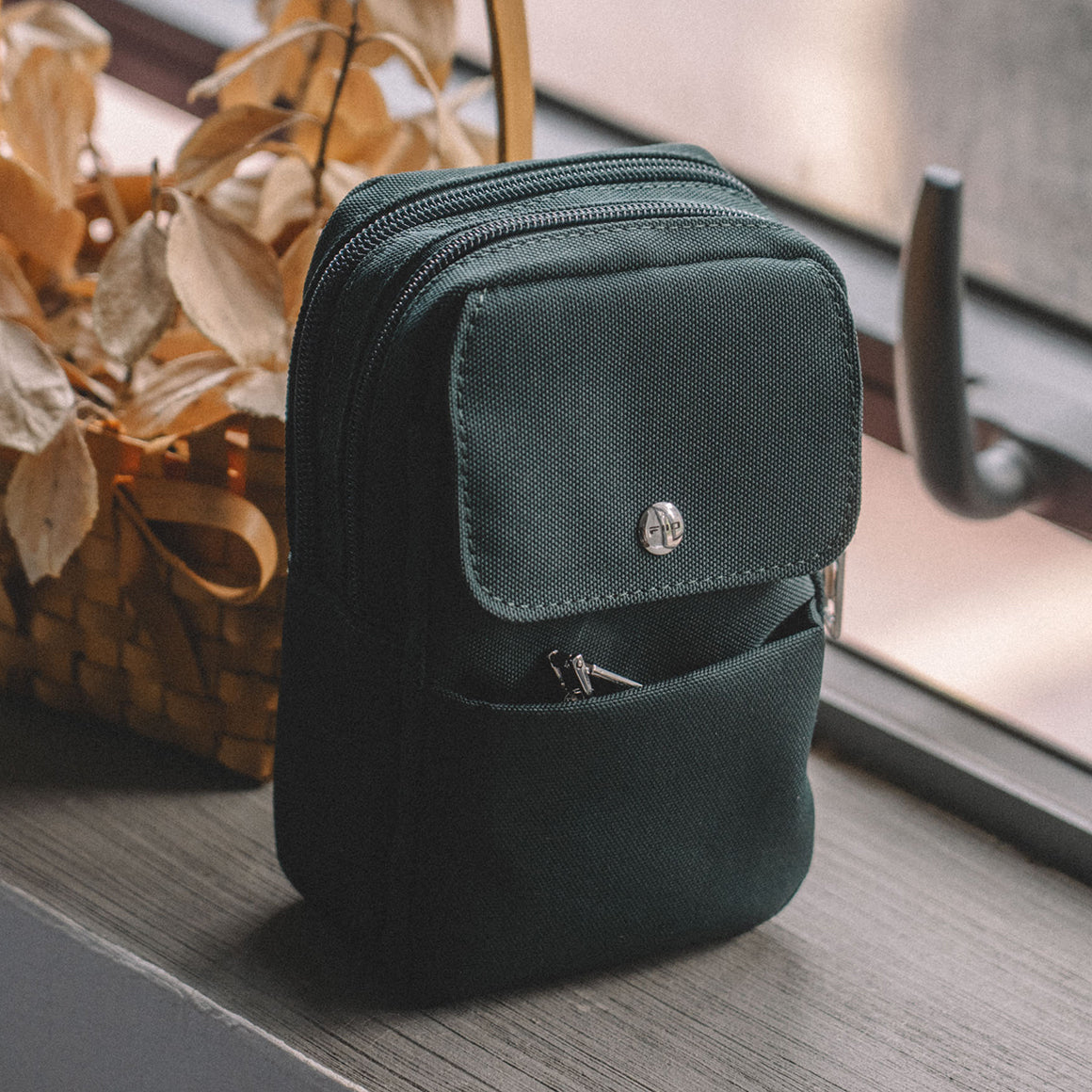 #Color_Dark Green