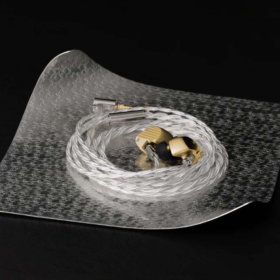 Headphone-Zone-Final-A10000-Collector_s-Edition