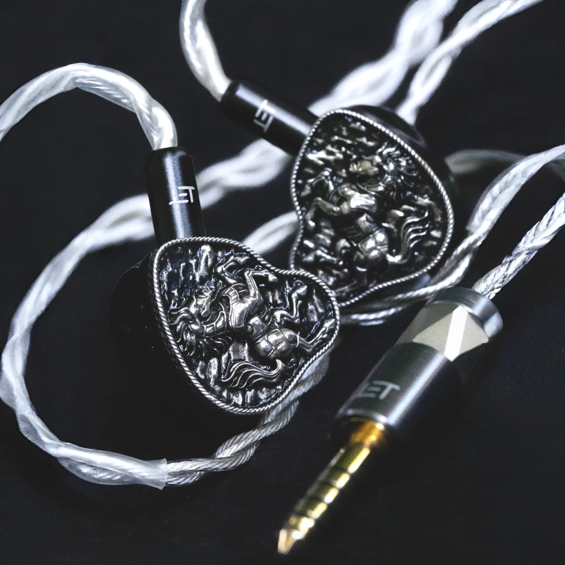 Headphone-Zone-FlipEars-Arion