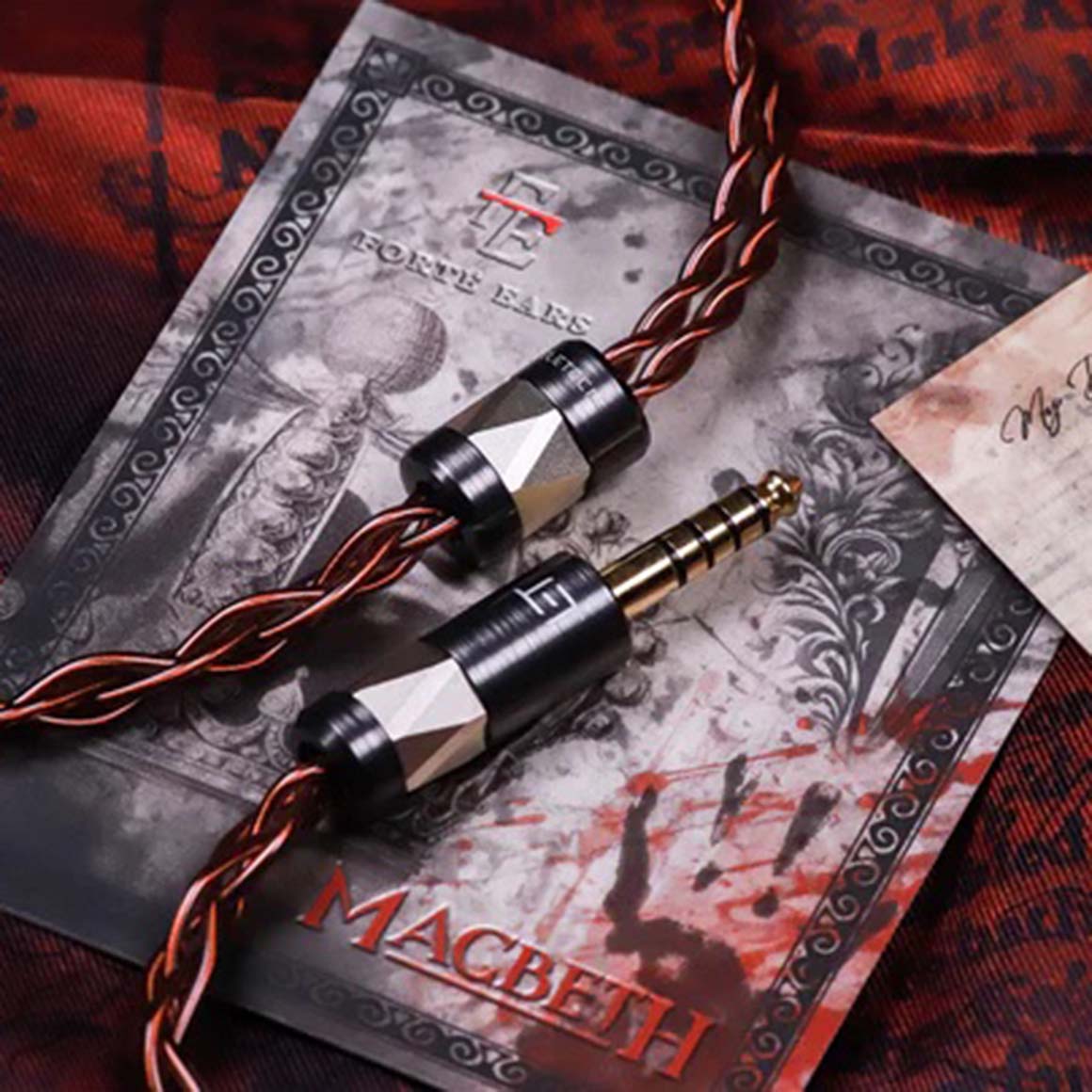 Headphone-Zone-Forte-Ears-Macbeth