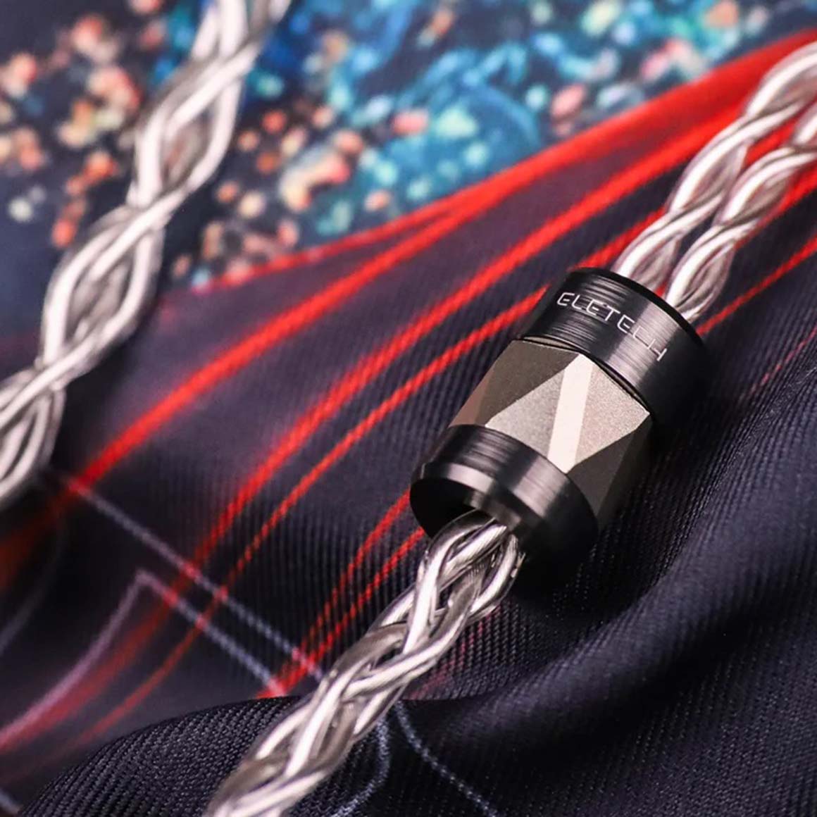 Headphone-Zone-Forte-Ears-Mefisto