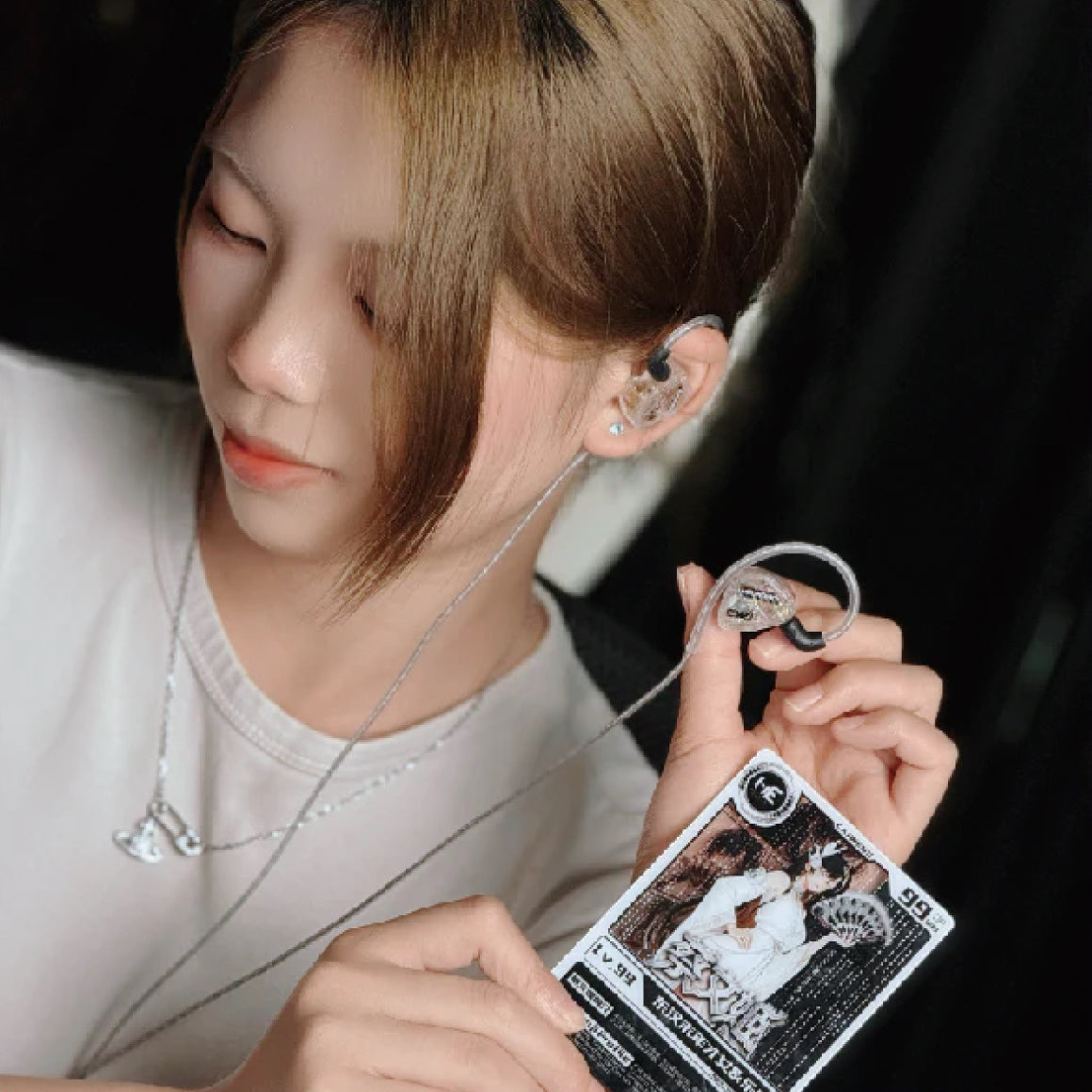Headphone-Zone-HE-Cai-Wenji-White-3.5mm-Mic
