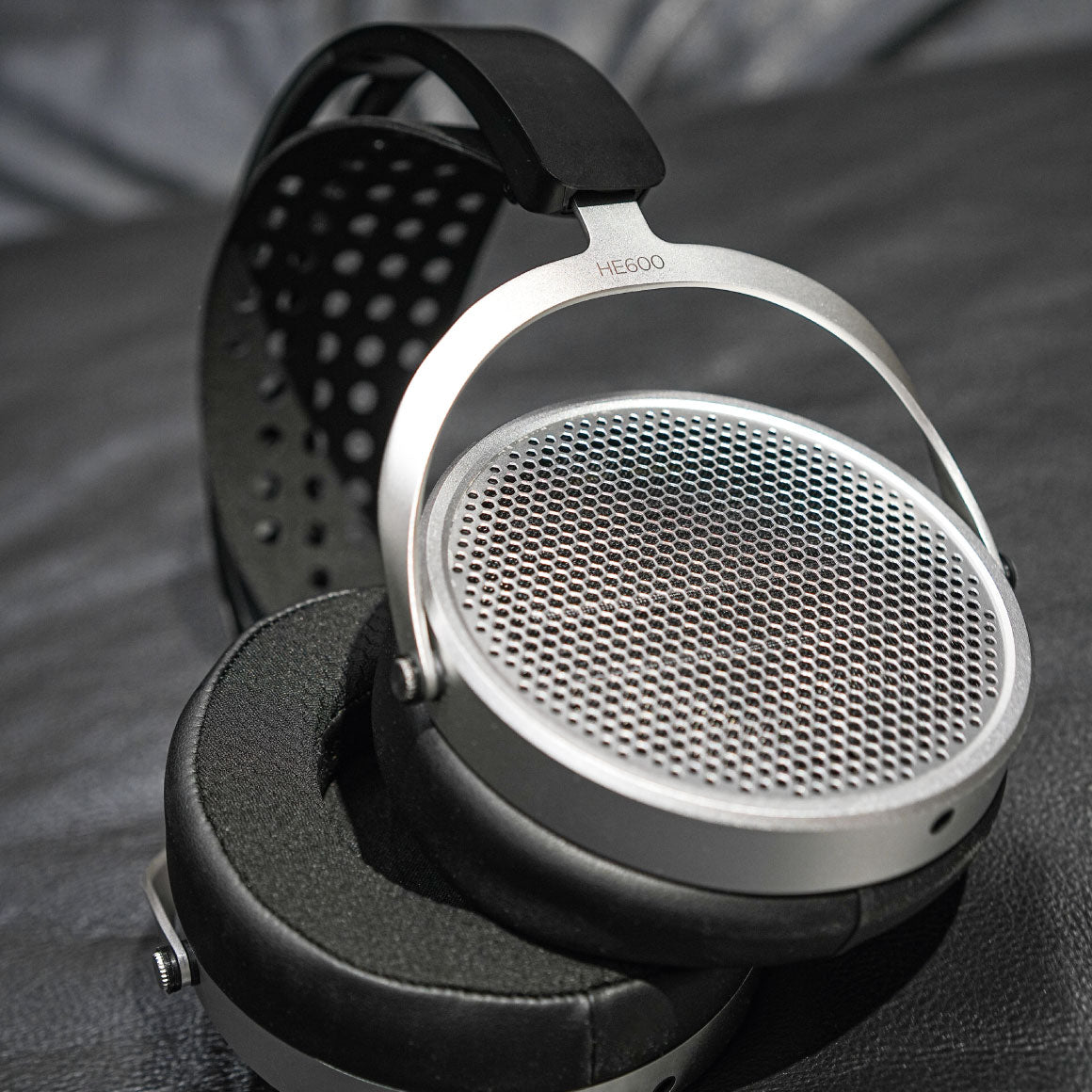 Headphone-Zone-HIFIMAN-HE600