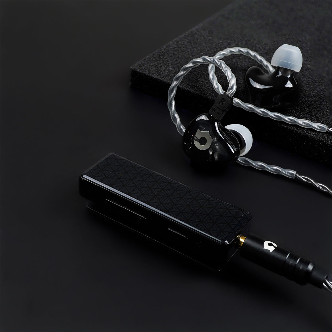 Headphone-Zone-Headphone-Zone-X-Oriveti-Blackbird-FiiO-BTR11