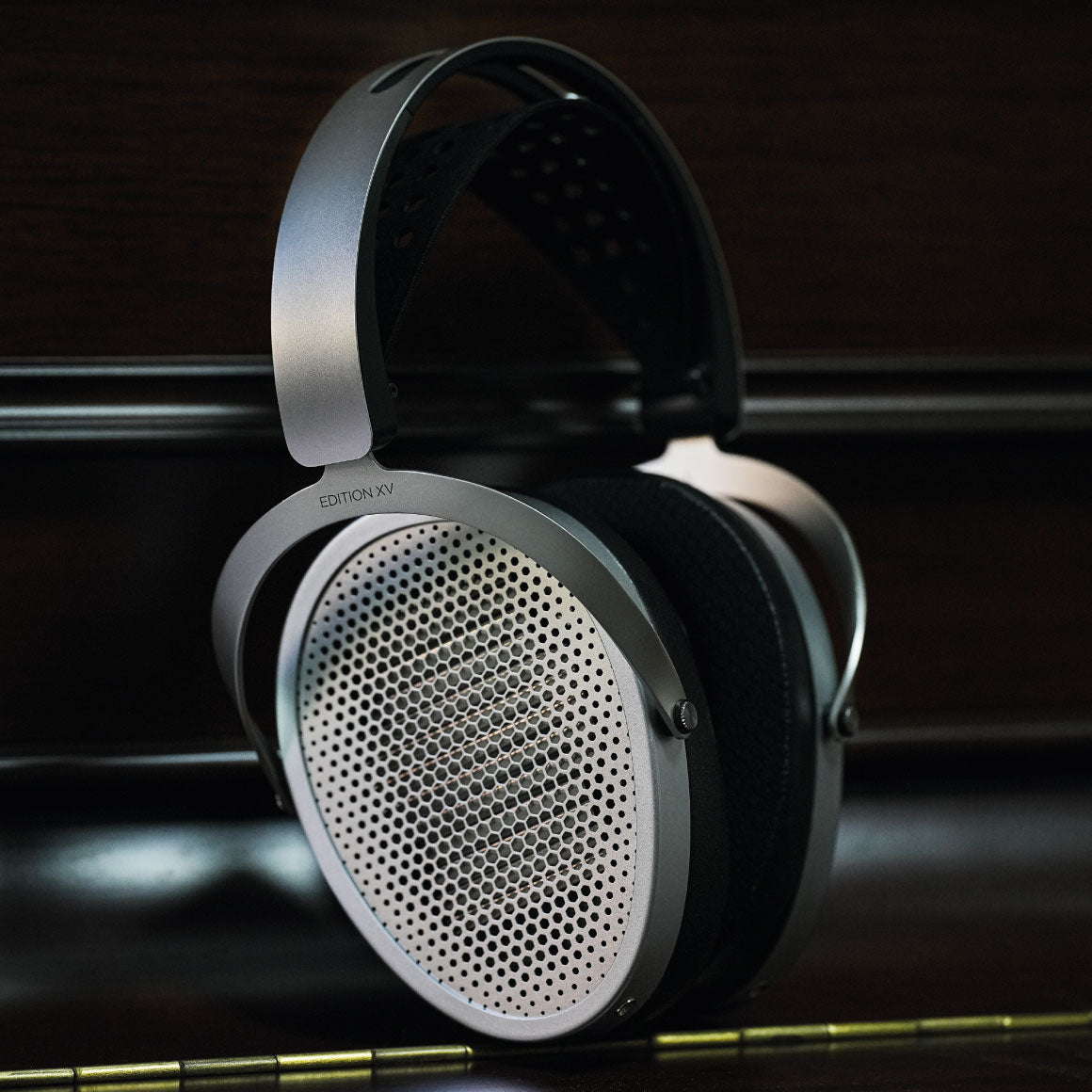 Headphone-Zone-HiFiMAN-Edition-XV