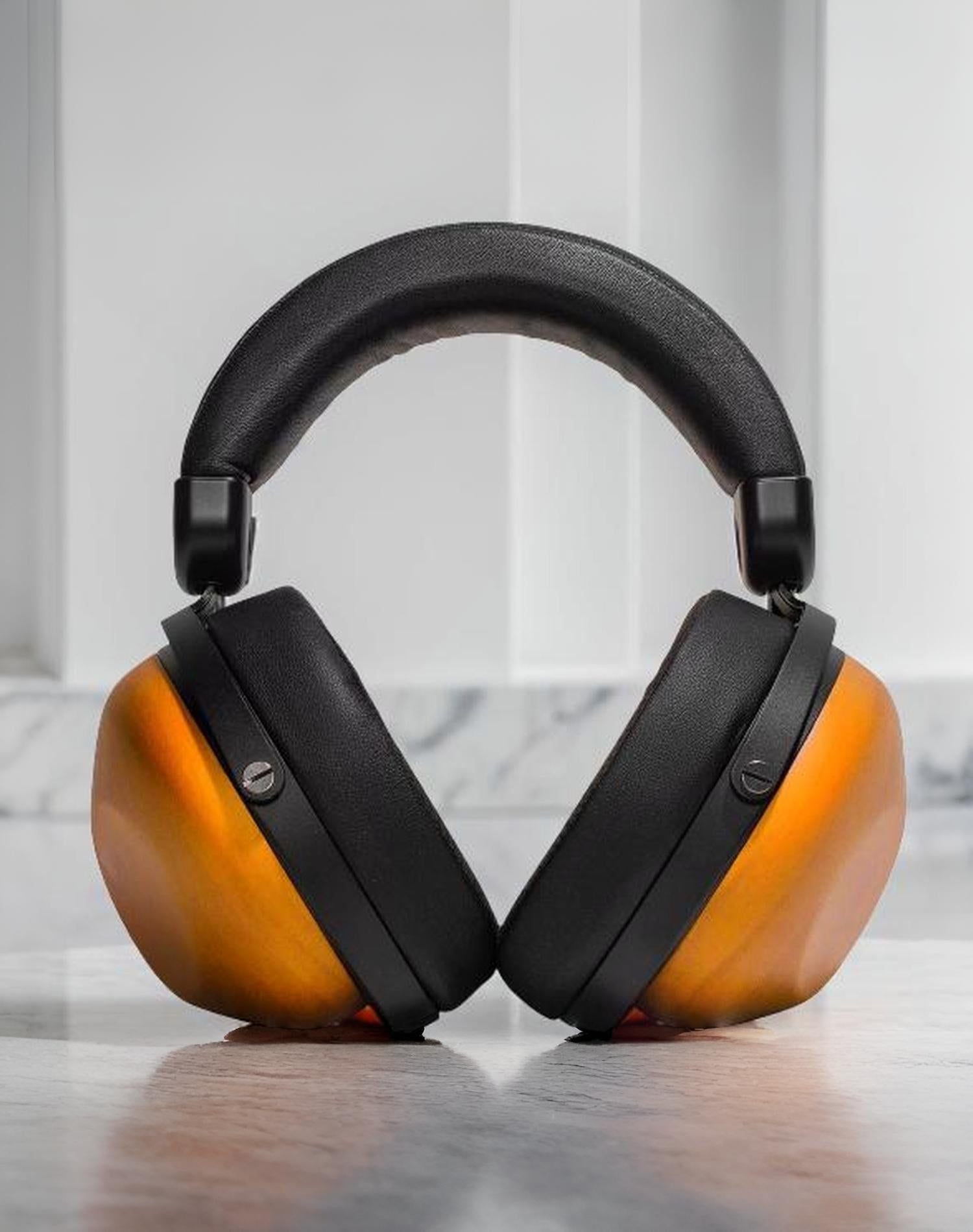 Buy the Hifiman HE-R10D Closed-Back Headphones