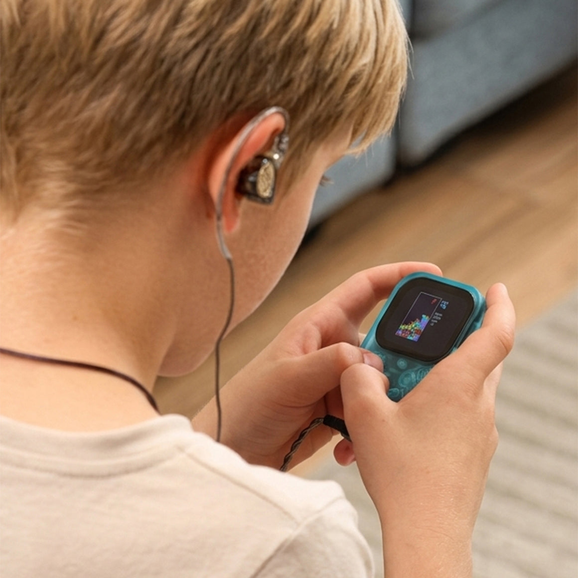 Headphone-Zone-Hidizs-AP30-Music-Boy-Lightweight-Plastic-Edition-Crystal-Ocean-Blue