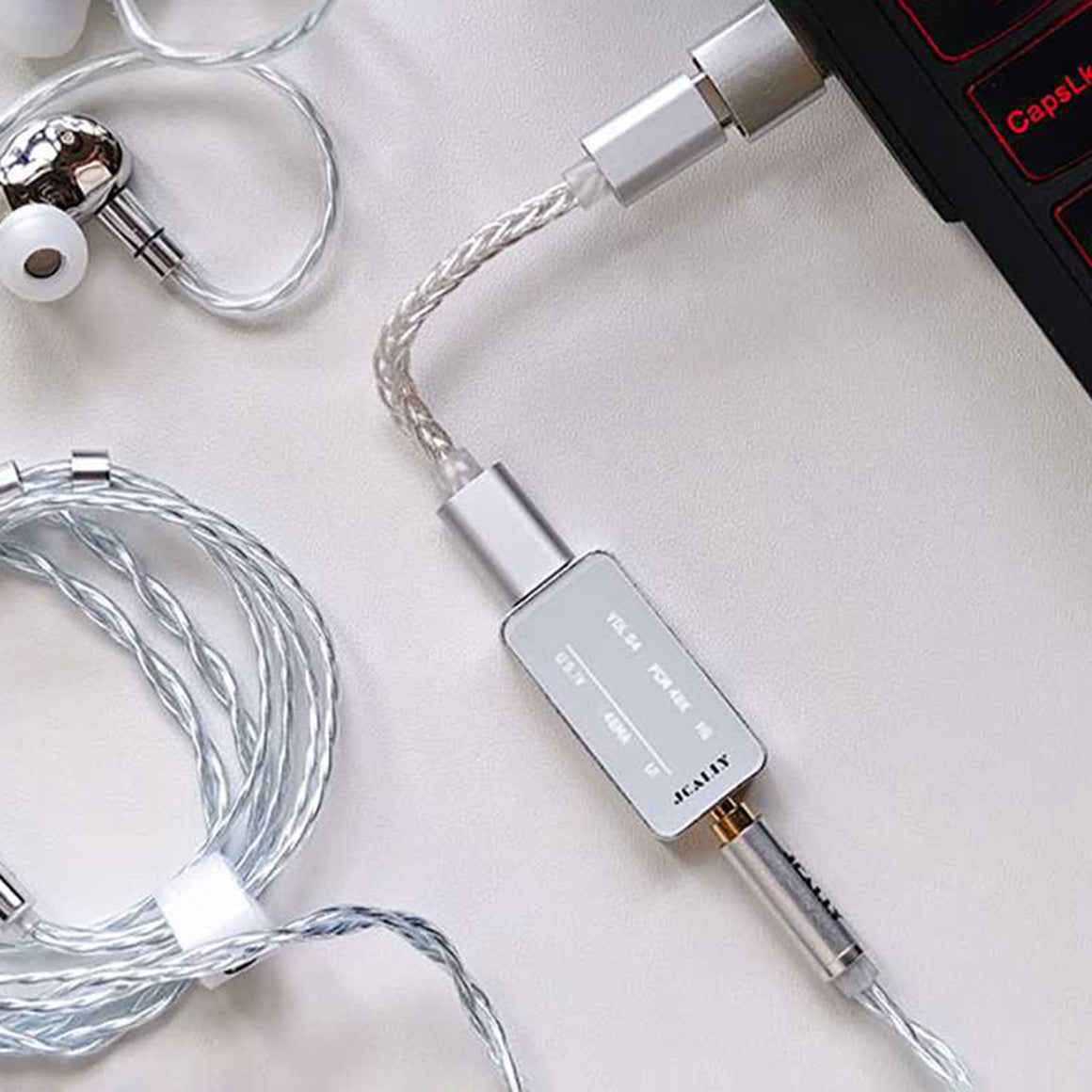 Headphone-Zone-JCally-JM98MAX-2