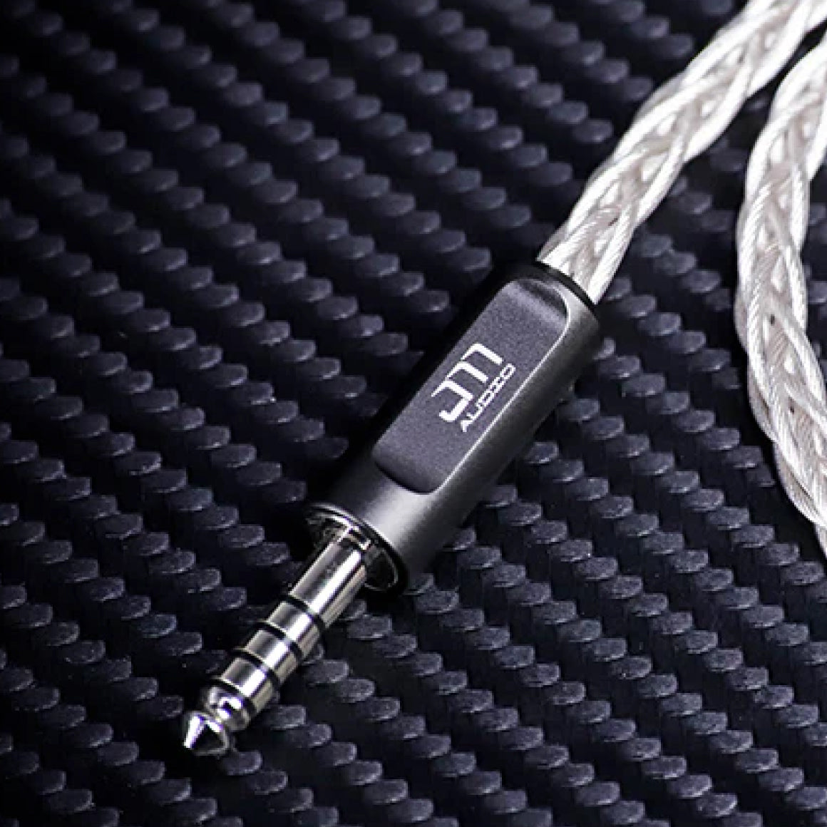 Headphone-Zone-Jomo-Audio-Serenity