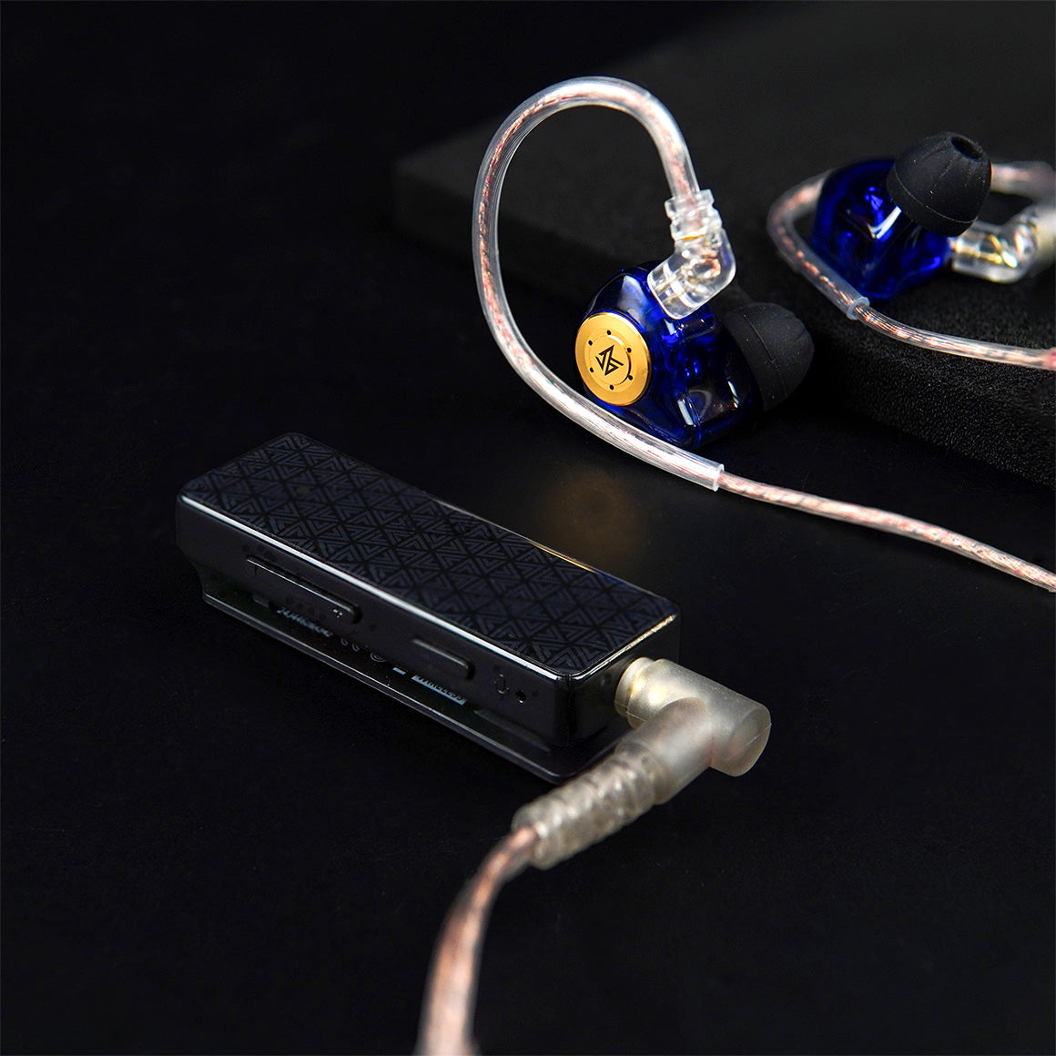 #Plug_3.5mm