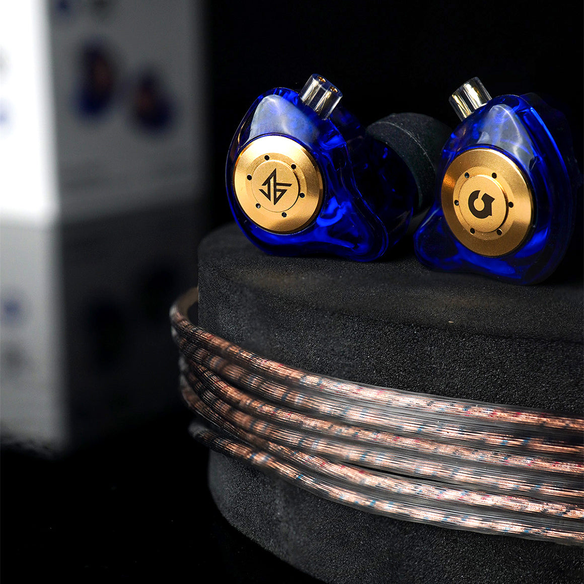 #Plug_3.5mm