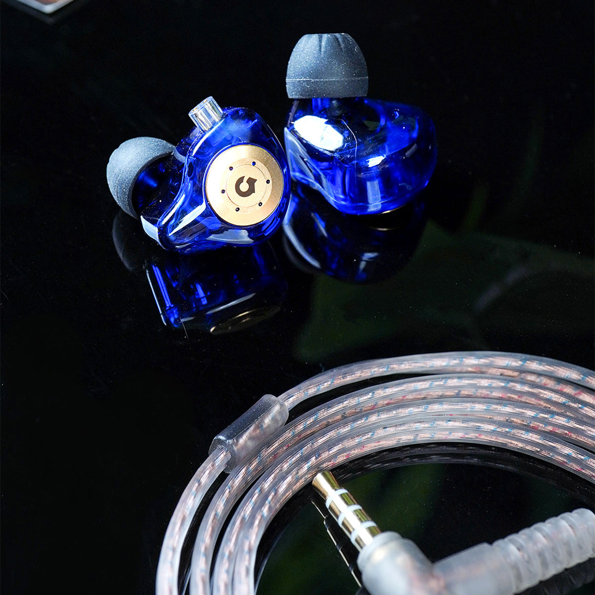 #Plug_3.5mm