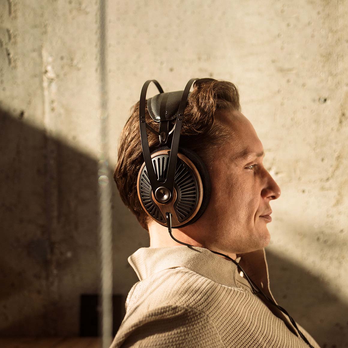 Headphone-Zone-Meze-105-Silva