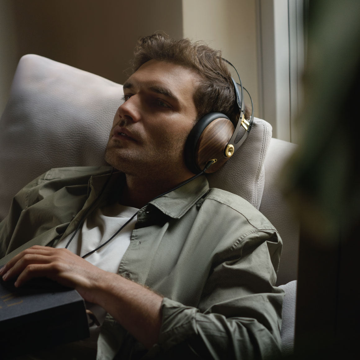 Headphone-Zone-Meze-99-Classics-2nd-Generation