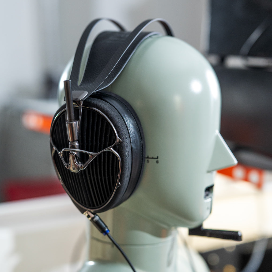 Headphone-Zone-Meze-Arta