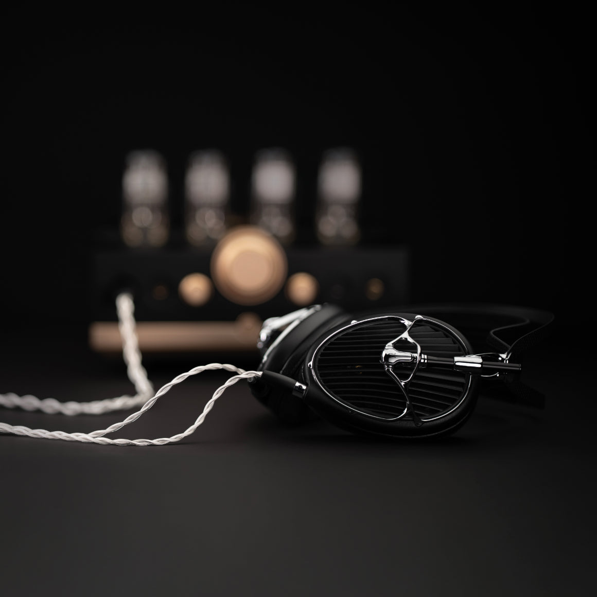 Headphone-Zone-Meze-Arta