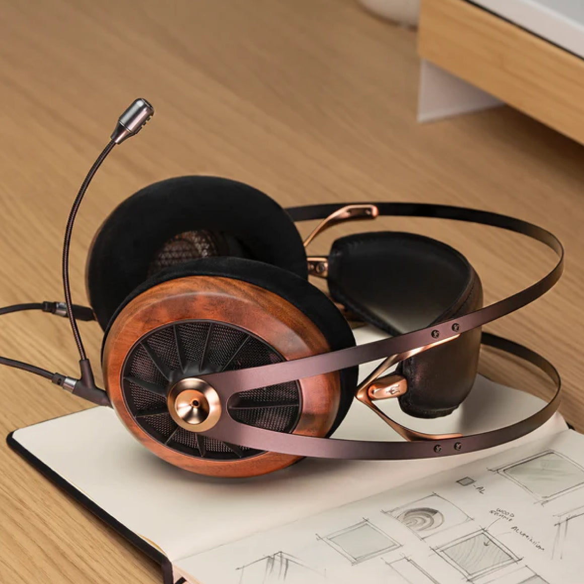 Headphone-Zone-Meze-Boom-Mic