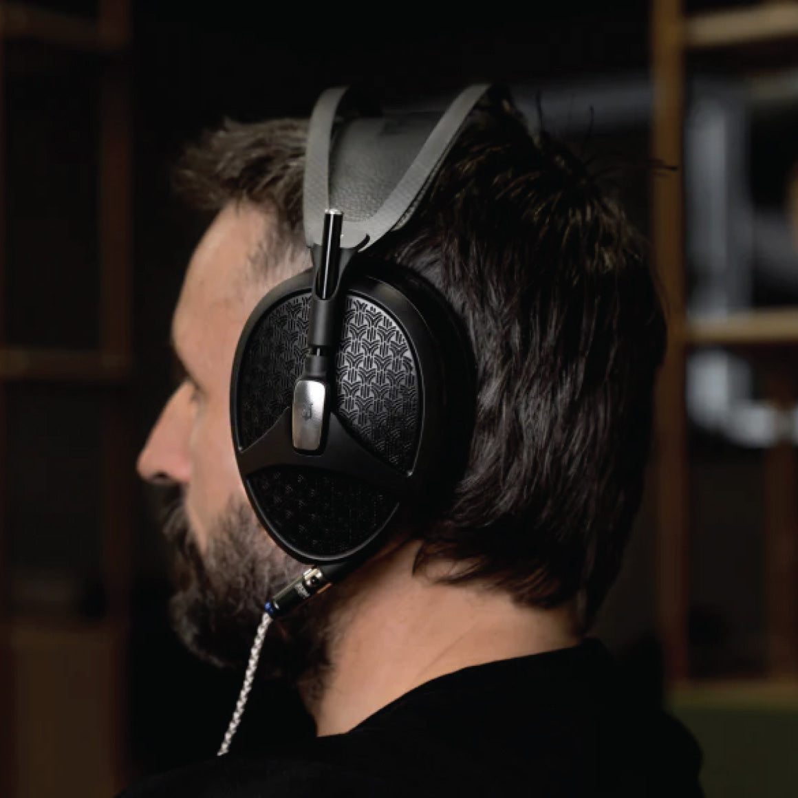 Headphone-Zone-Meze-Empyrean-II-Silver-Plated-PCUHD-Premium-Cables-Mini-XLR-to-4-Pin-XLR-2.5m