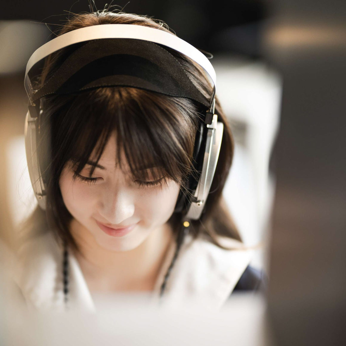 Headphone-Zone-Moondrop-COSMO
