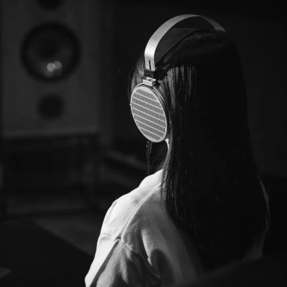 Headphone-Zone-Moondrop-COSMO