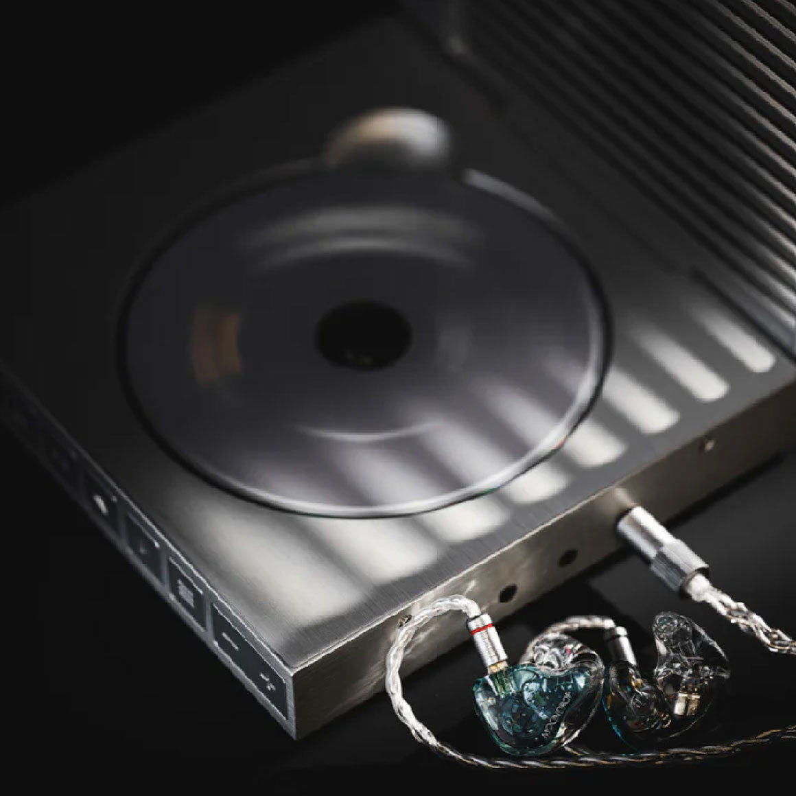 Headphone-Zone-Moondrop-Discdream-2-Ultra